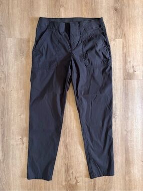 Eddie Bauer Lightweight Hiking Pants Women’s 6 Black Performance Stretch